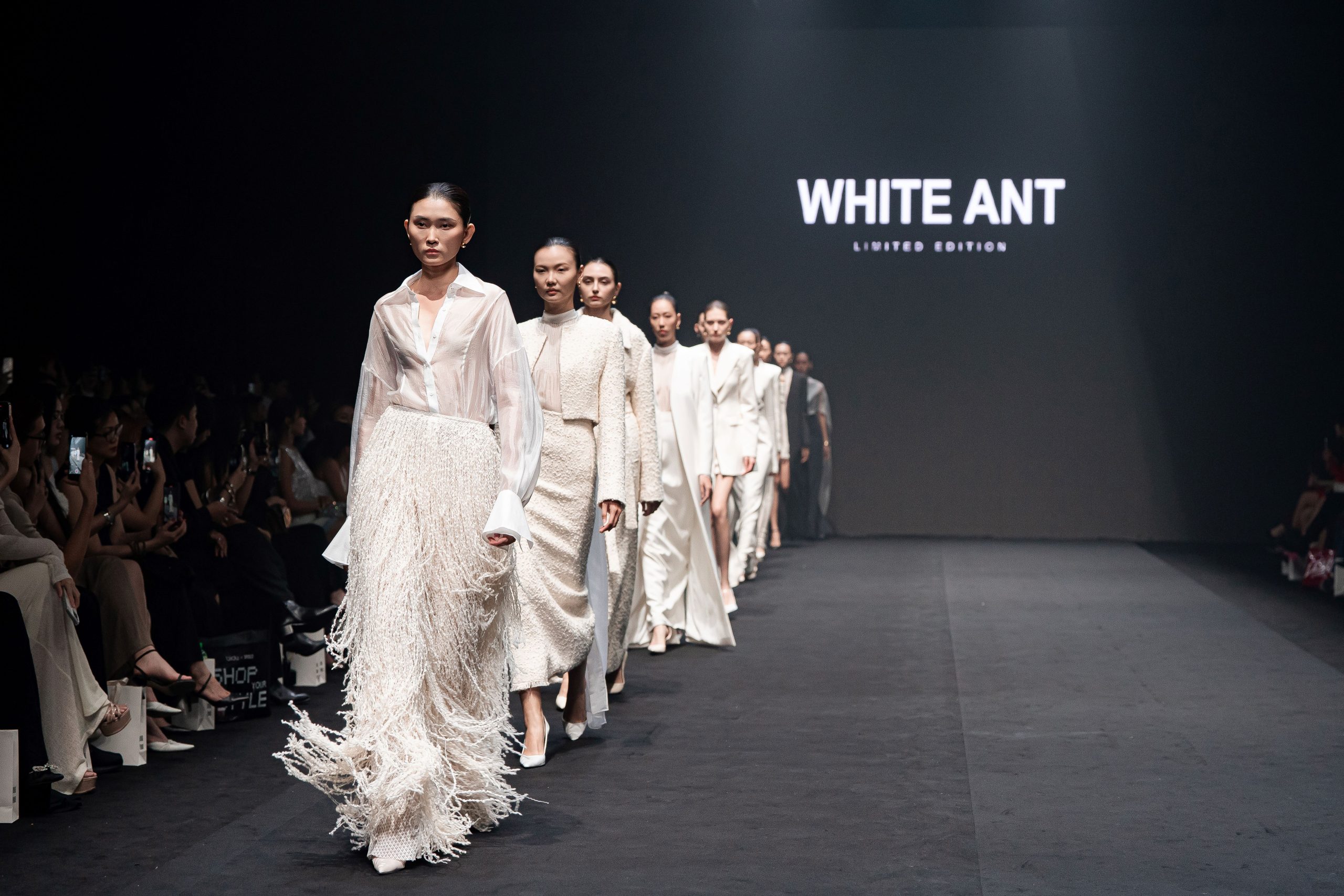 Hinh anh WHITE ANT: “Ease” - Điều tinh tế, giản dị trong cuộc sống 2