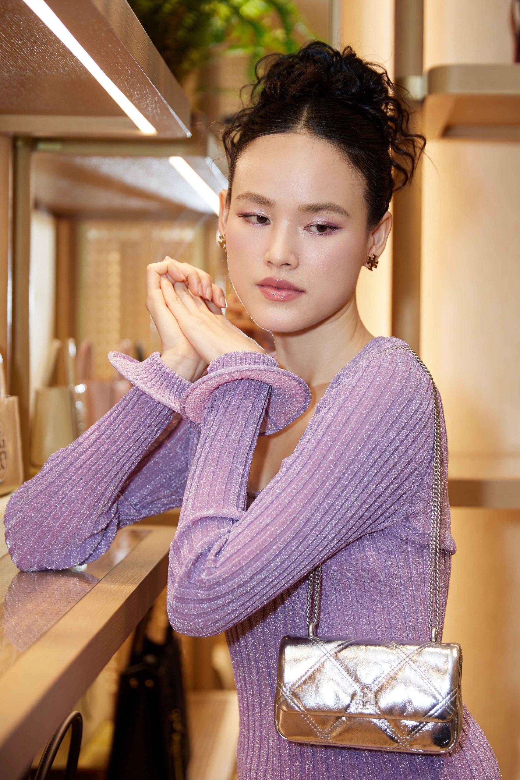 Hinh anh Tory Burch cùng tín đồ thời trang Việt đón mùa lễ hội 2024 5