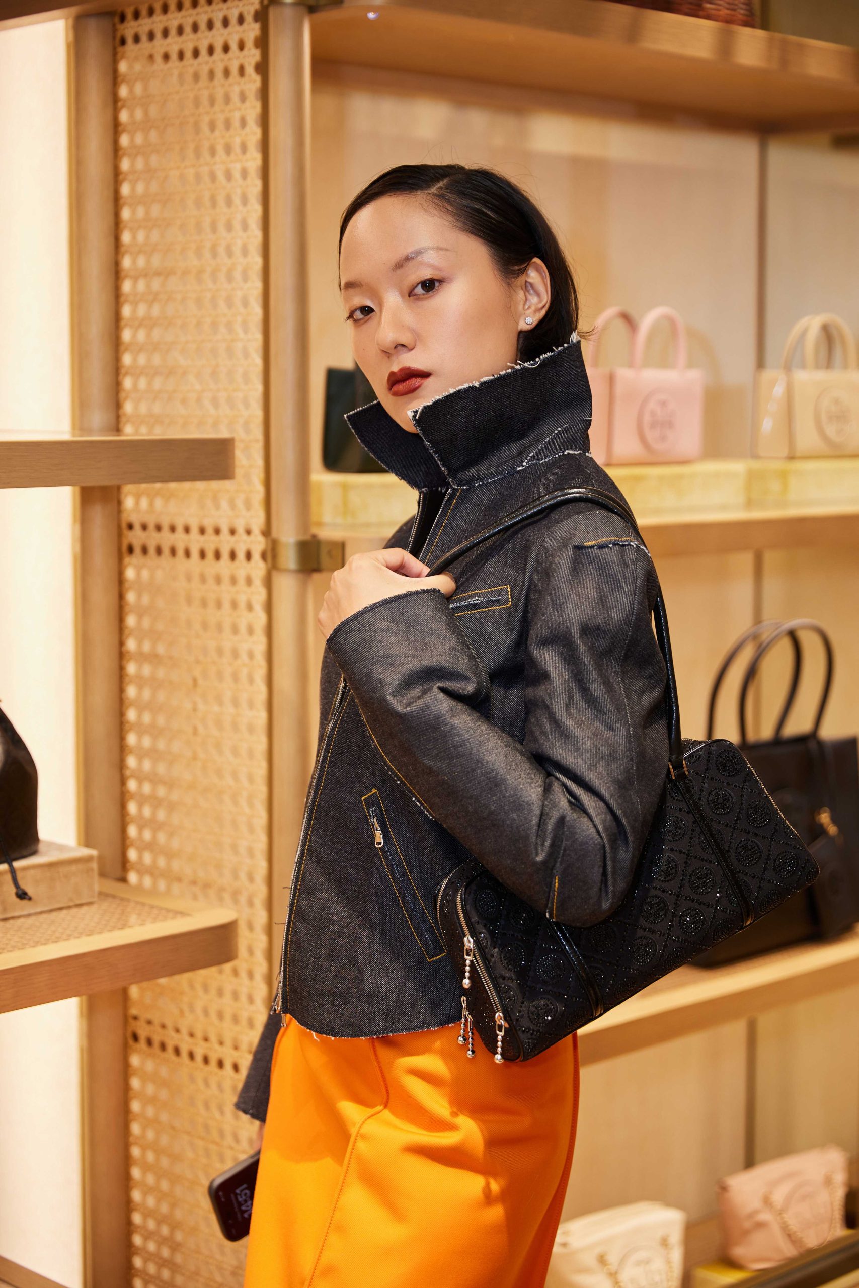 Hinh anh Tory Burch cùng tín đồ thời trang Việt đón mùa lễ hội 2024 6