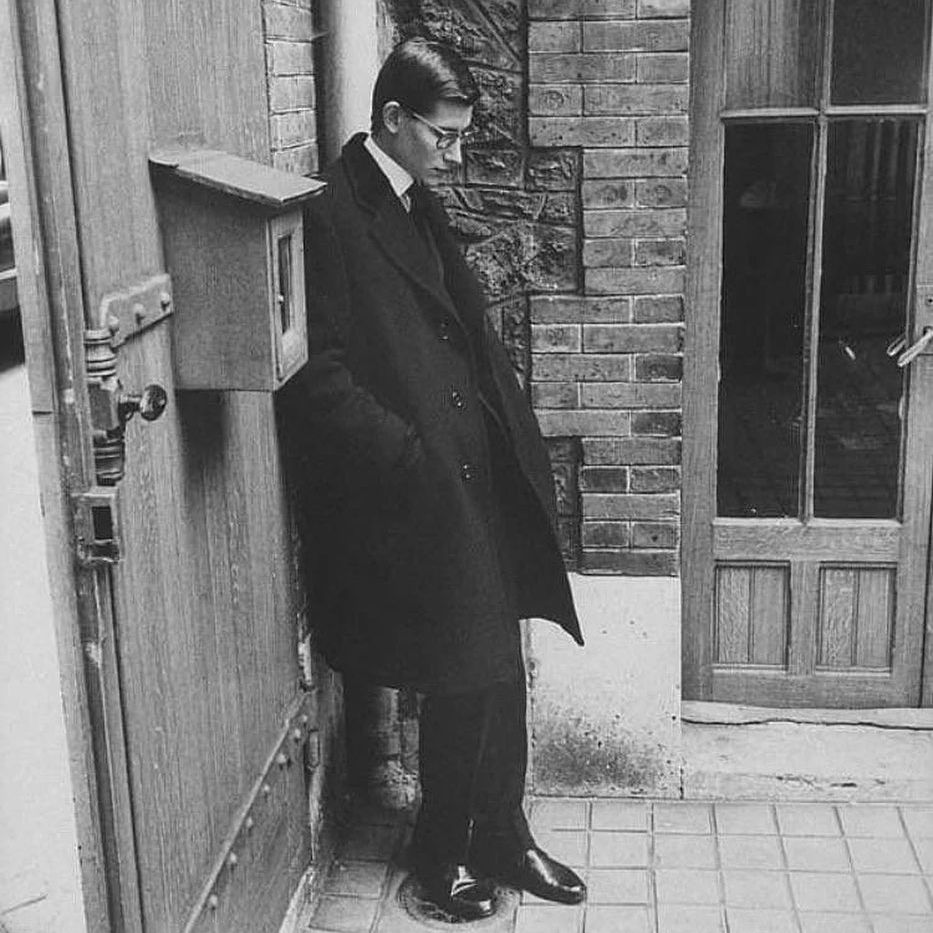 Yves Saint Laurent tại tang lễ Christian Dior