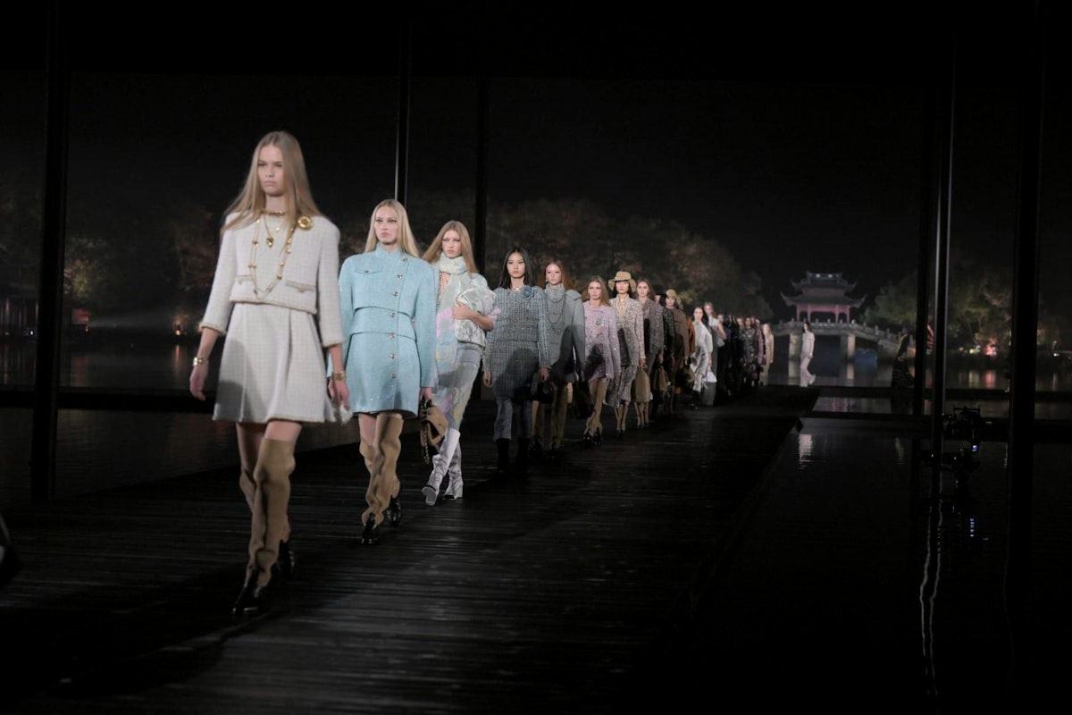 Hinh anh Chanel Métiers d'art 2024/2025 - Tây Hồ, điểm bắt đầu của hành trình khám phá những giấc mơ 16