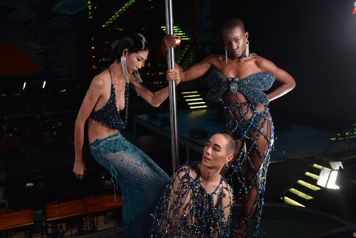 Hinh anh “những gì nhỏ xíu, như con chuồn chuồn đó, nhỏ xíu, nhưng khi bóc tách ra, mình sẽ khám phá được rất là nhiều thứ, rất là hay để đưa vào thiết kế” 1