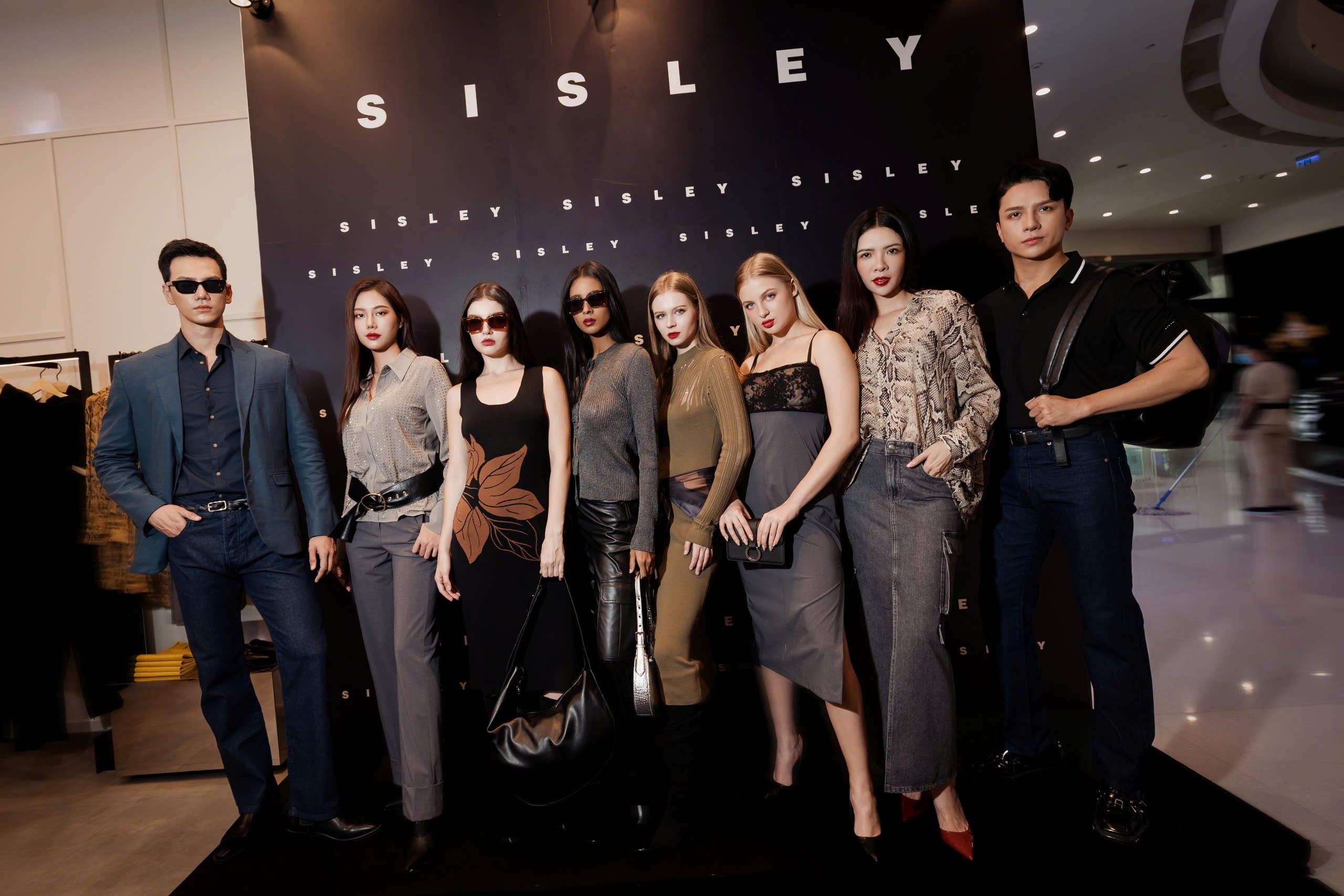 Hinh anh Bữa tiệc thời trang hoành tráng trong không gian tô đậm concept “Sexy. Cool. Urban” 1