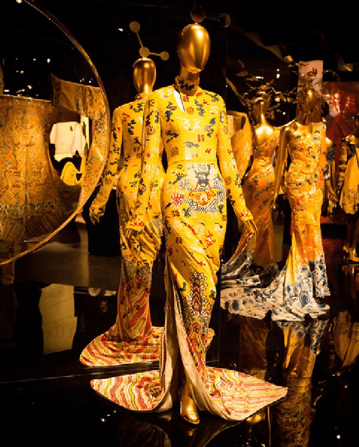 Hinh anh Chúng ta đã quên đi kỷ nguyên “ồn ào” của Tom Ford tại Yves Saint Laurent? 7