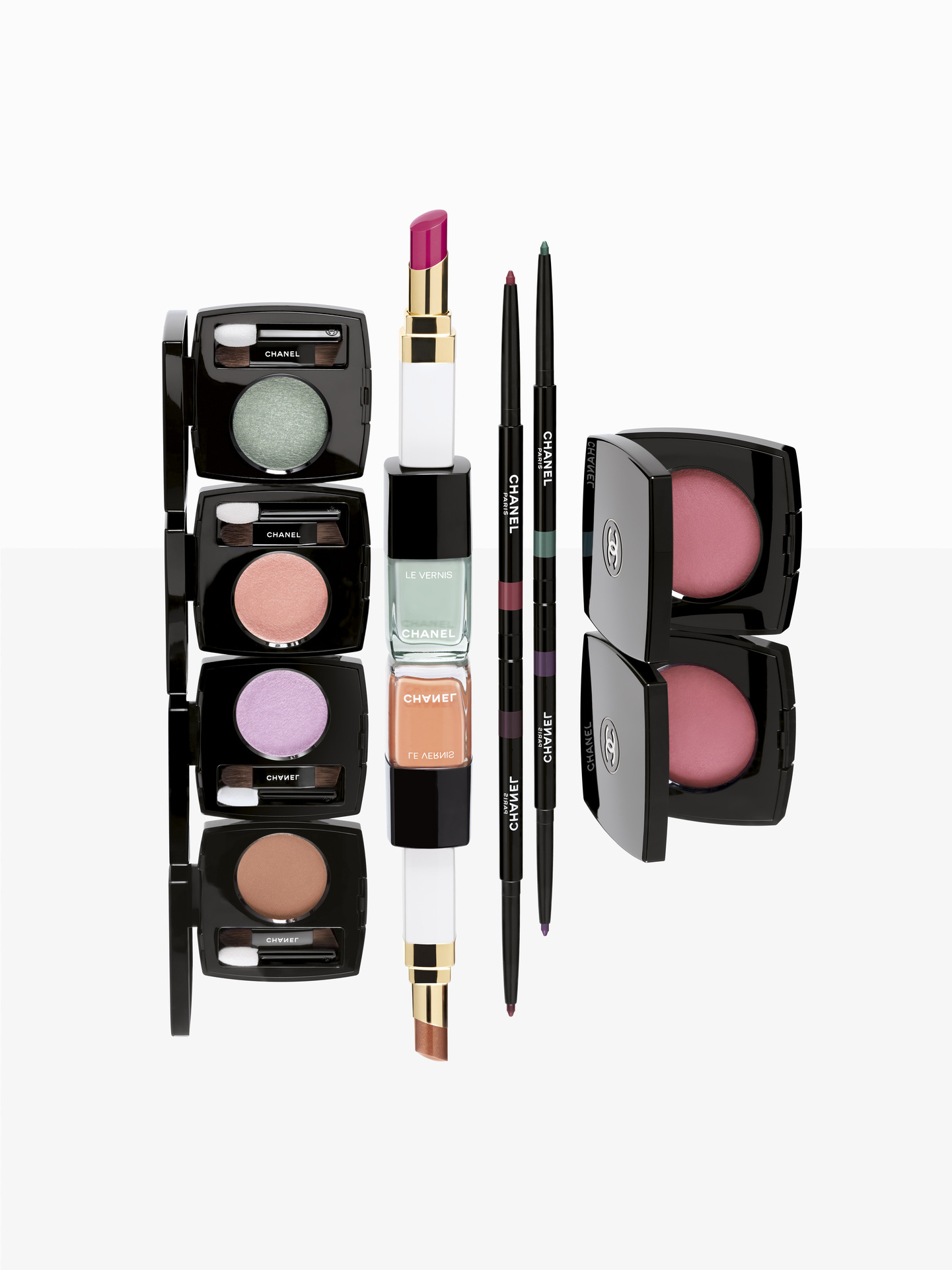 Hinh anh BST Chanel Beauty Xuân-Hè 2025: Xuân về trên từng dải màu tinh tế 2