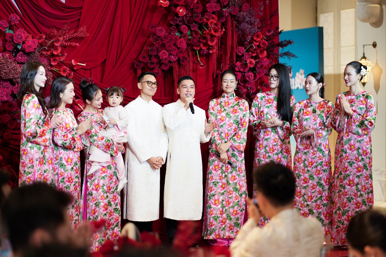 adrian anh tuấn sơn đoàn