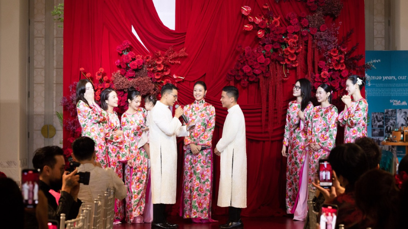 Nhìn lại 10 năm viên mãn và hạnh phúc của NTK Adrian Anh Tuấn
