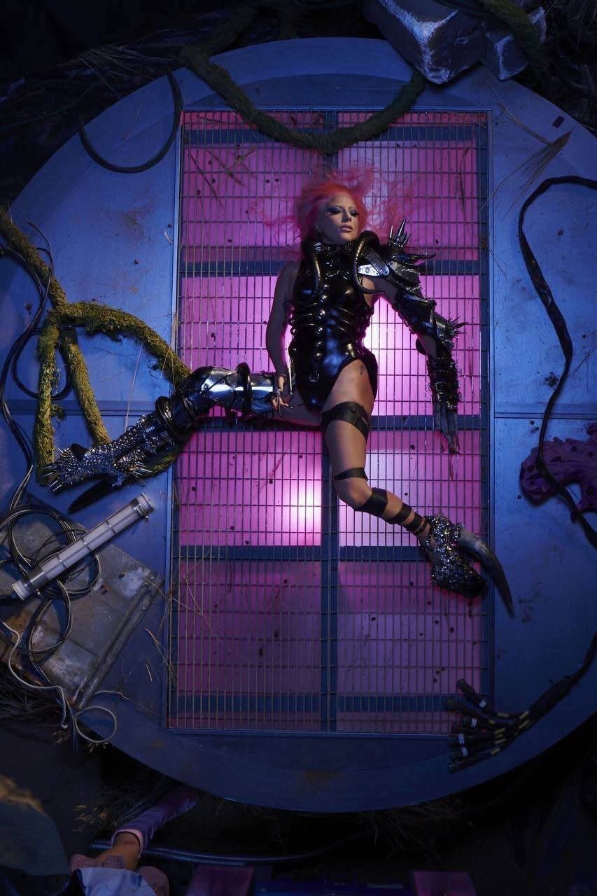 Hinh anh Ôn lại tình xưa giữa Lady Gaga và Nicola Formichetti 24