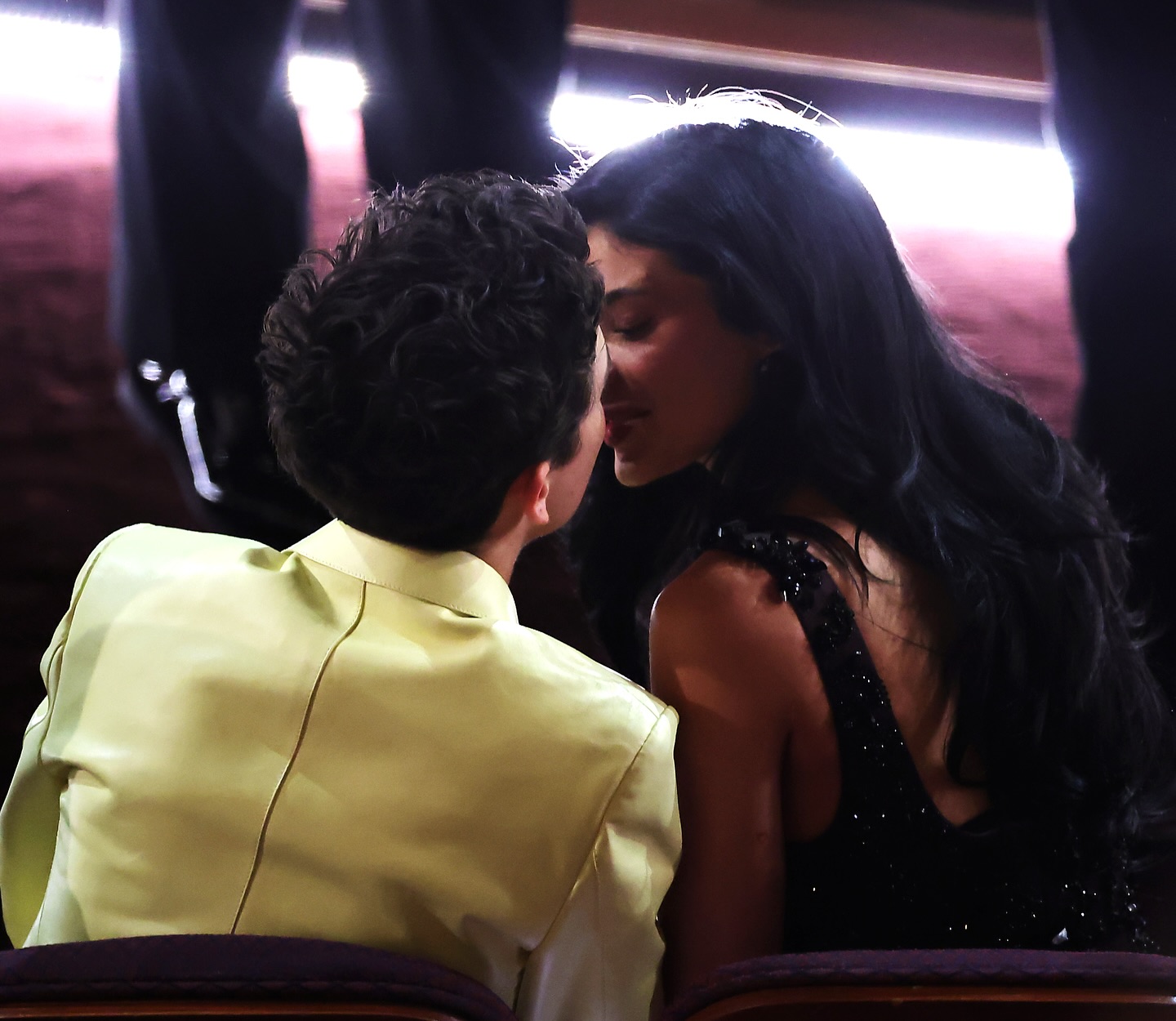 Hinh anh Timothée Chalamet - Kylie Jenner mặc gì tại Oscars 2025 1