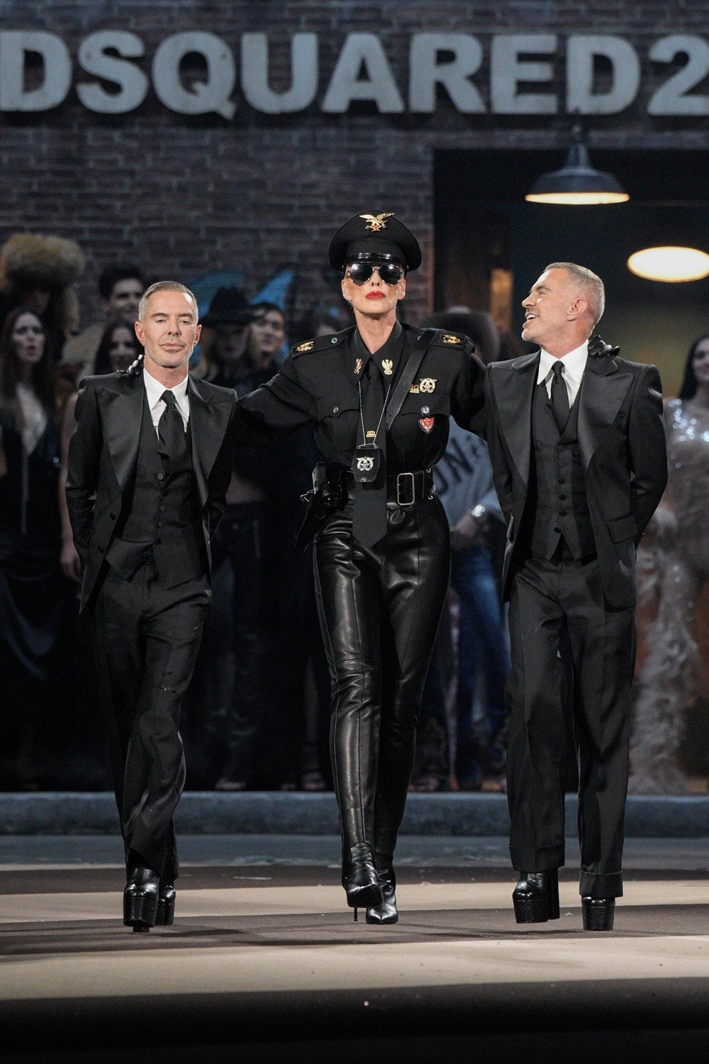 Dean và Dan Caten Dsquared2