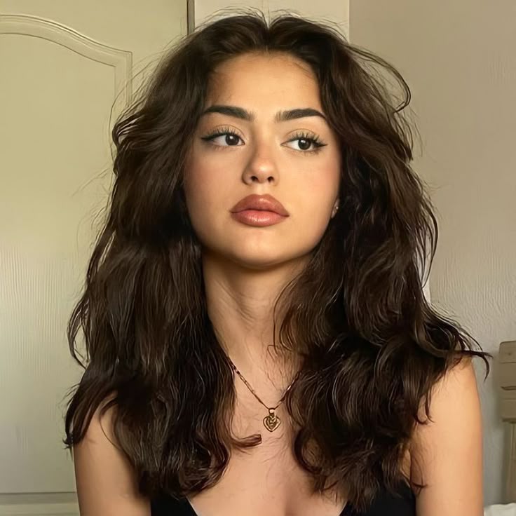 Bambi Eyes: Bí quyết cho cái nhìn “ngây thơ” - sự trở lại của hội “gái ngoan”