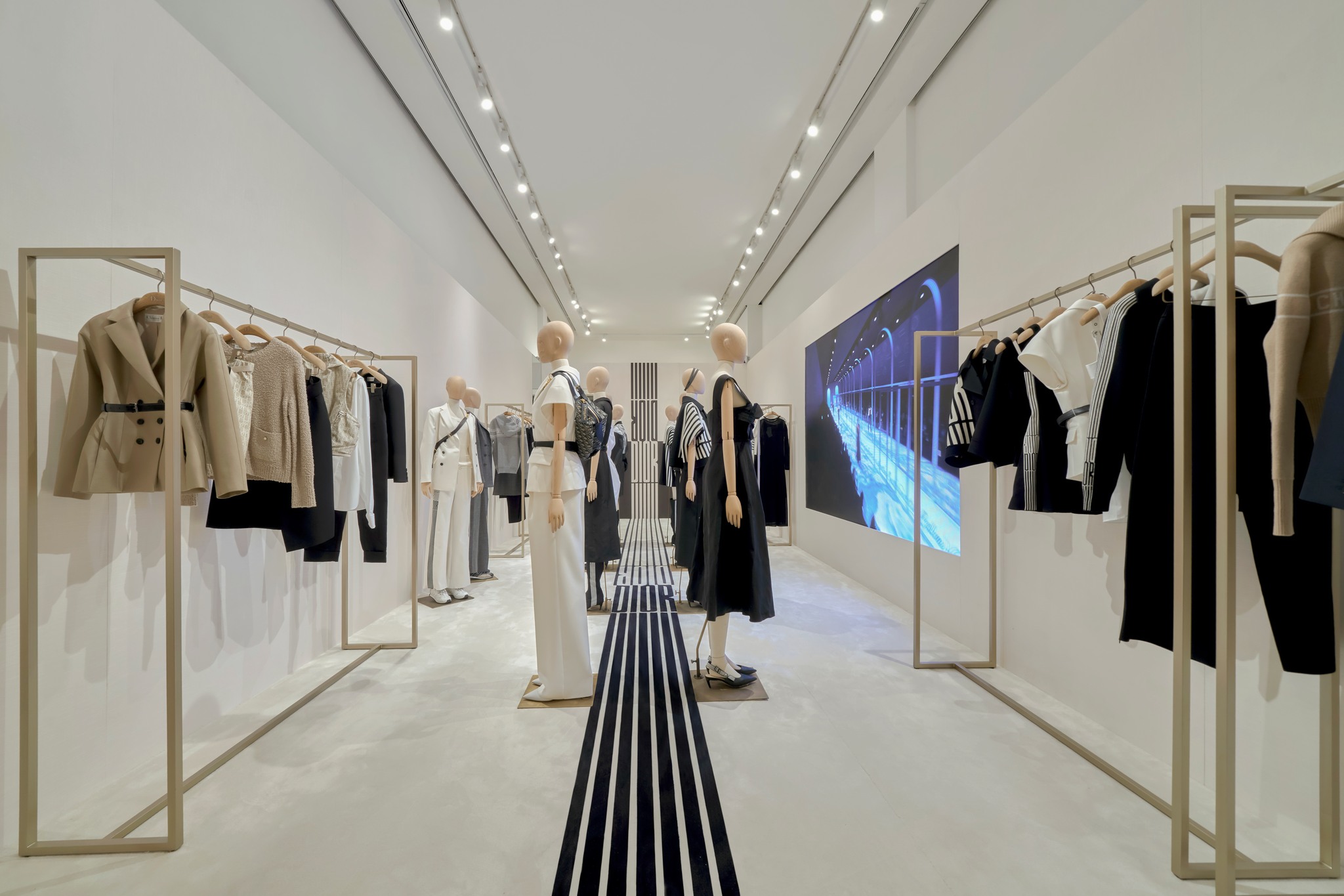 Hinh anh Dior SS25 pop up BST Xuân Hè 2025 tại TP.HCM 1