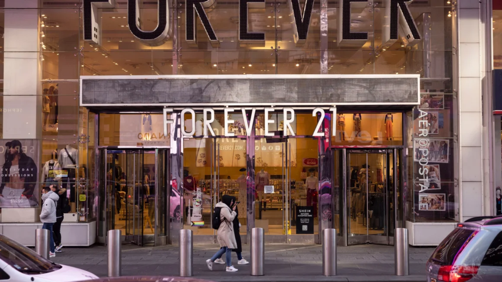 forever 21 phá sản