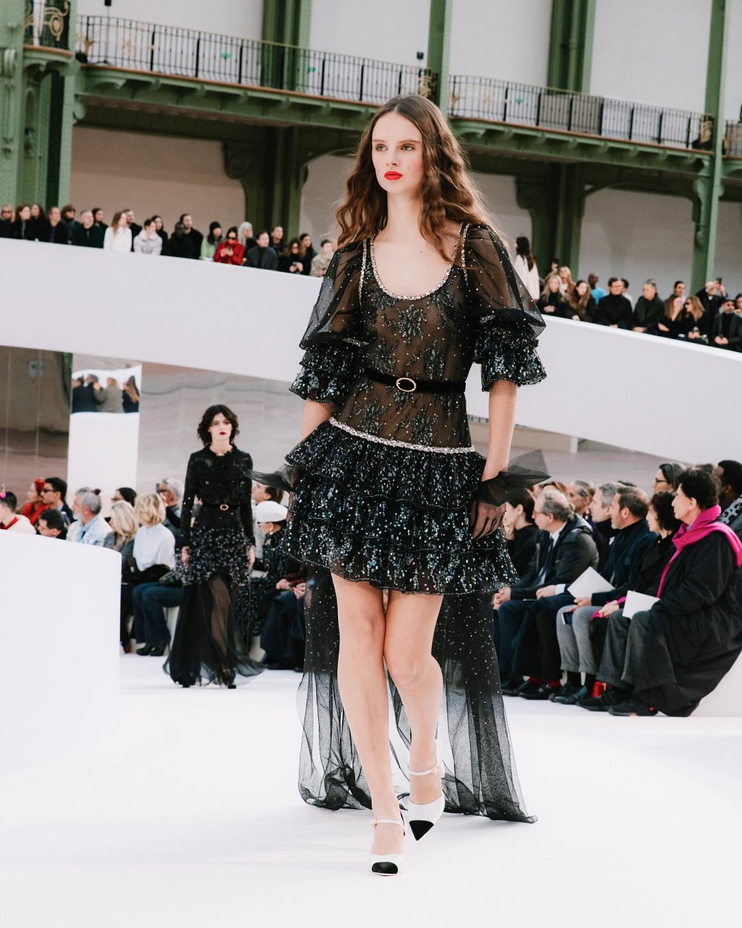 Fashion Week 2025: Cuộc đổ bộ của những thiên tài sáng tạo mới