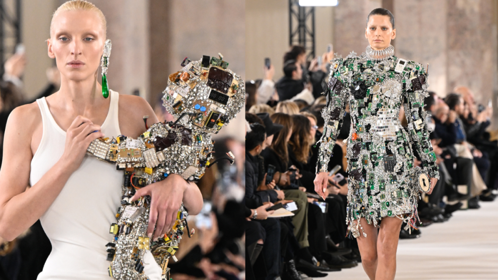 Hinh anh Khi robot sải bước trên sàn diễn thời trang Shanghai Fashion Week, người ta bắt đầu tự hỏi: đâu là ranh giới giữa sáng tạo con người và công nghệ? Một “cú twist” đầy chất khoa học viễn tưởng đã mở ra chương mới cho ngành công nghiệp thời trang – nơi AI không còn đứng sau hậu trường, mà đang “chiếm sóng” ngay cả trên sàn catwalk. 2
