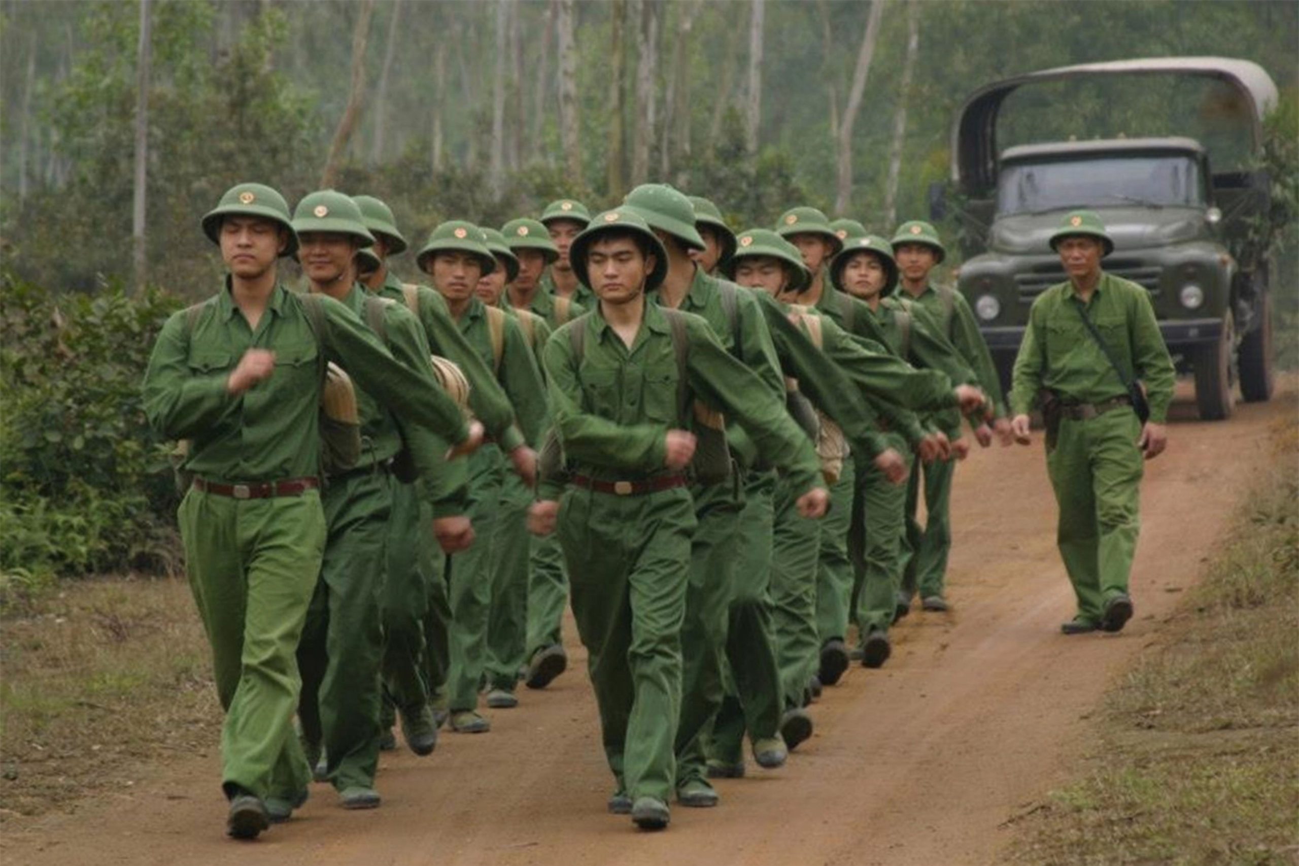 Hinh anh Mùi cỏ cháy 2