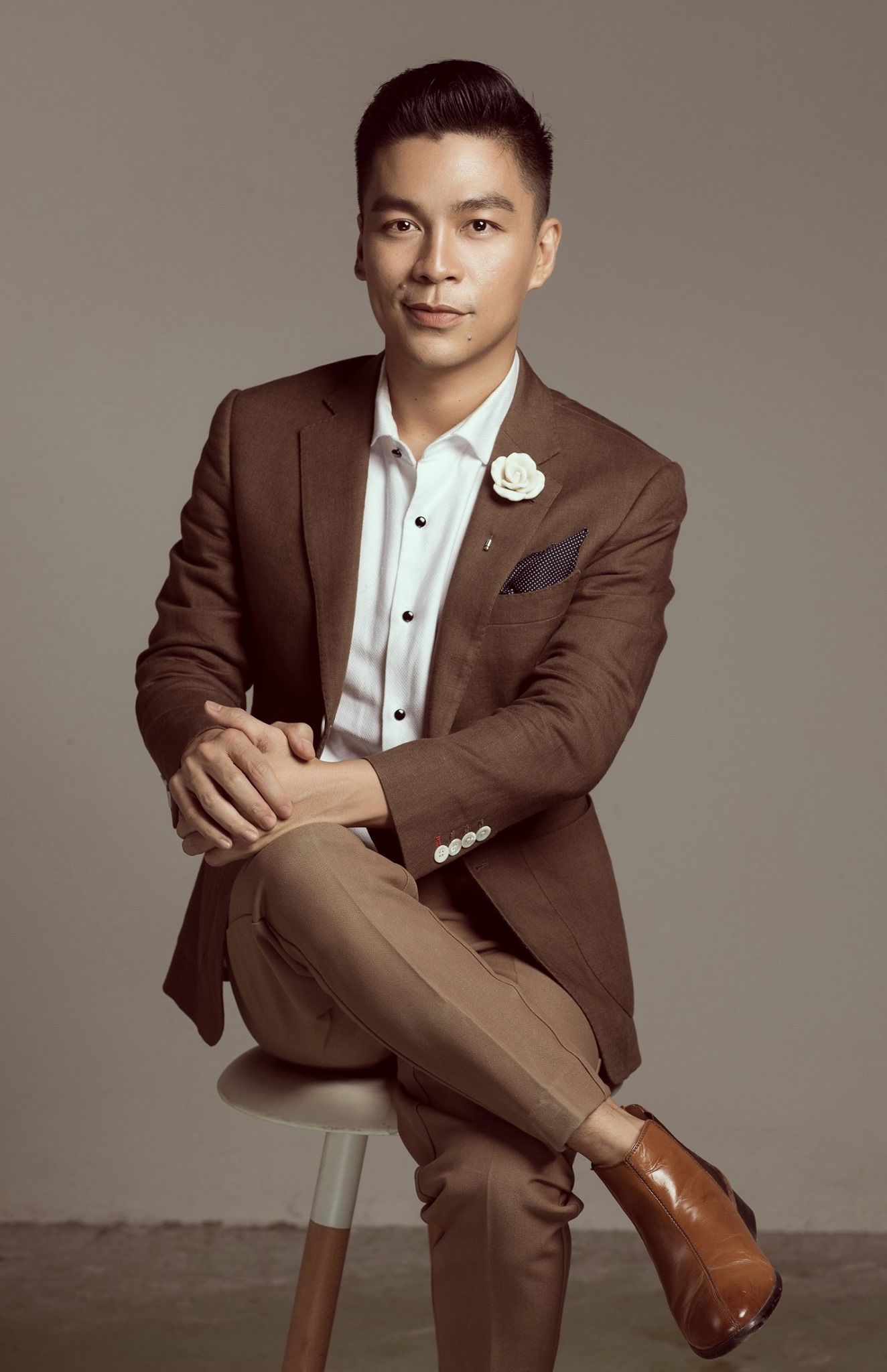 Hinh anh Nhà thiết kế Adrian Anh Tuấn 1