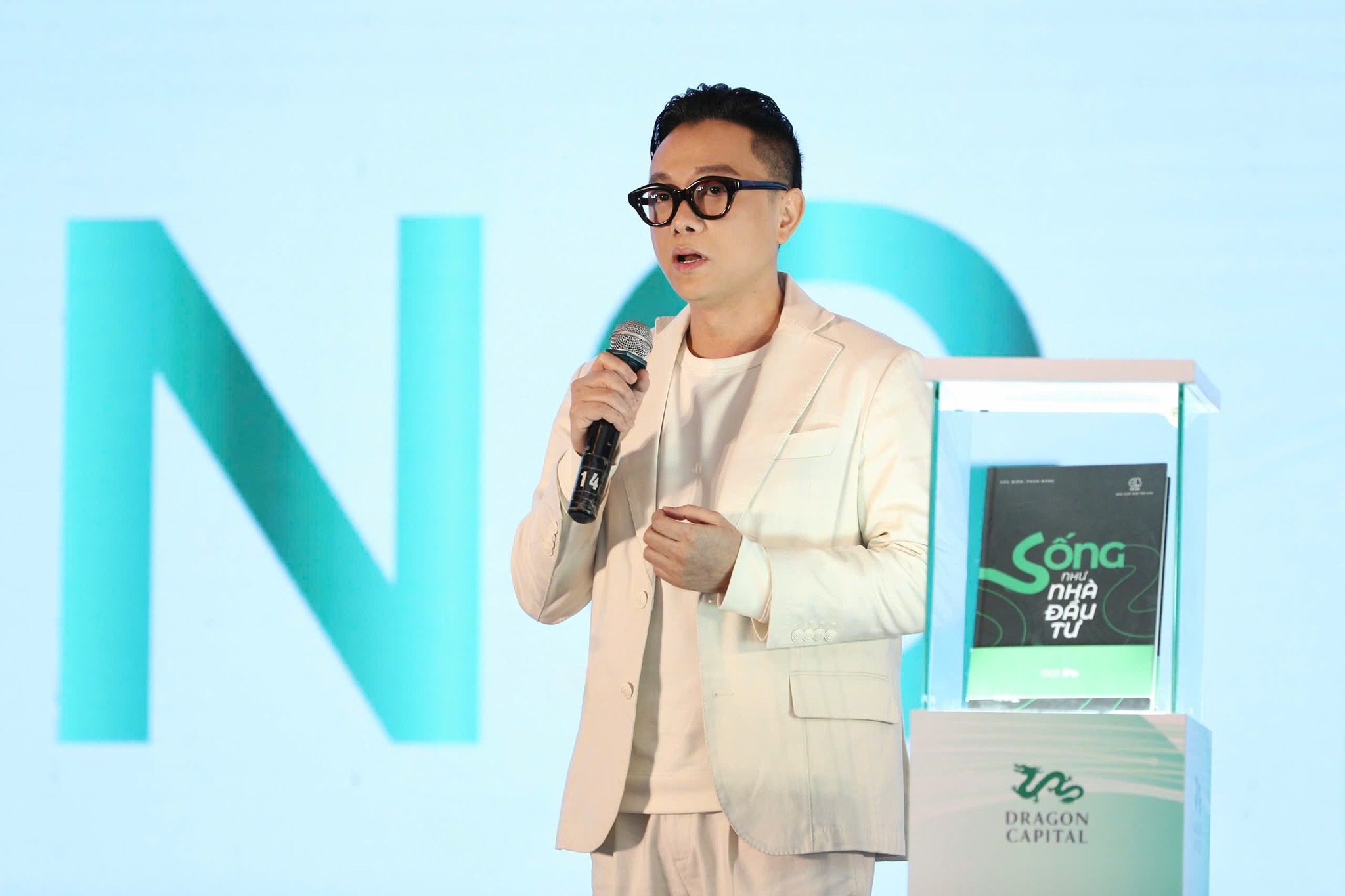Hinh anh Nhà thiết kế Nguyễn Công Trí 1