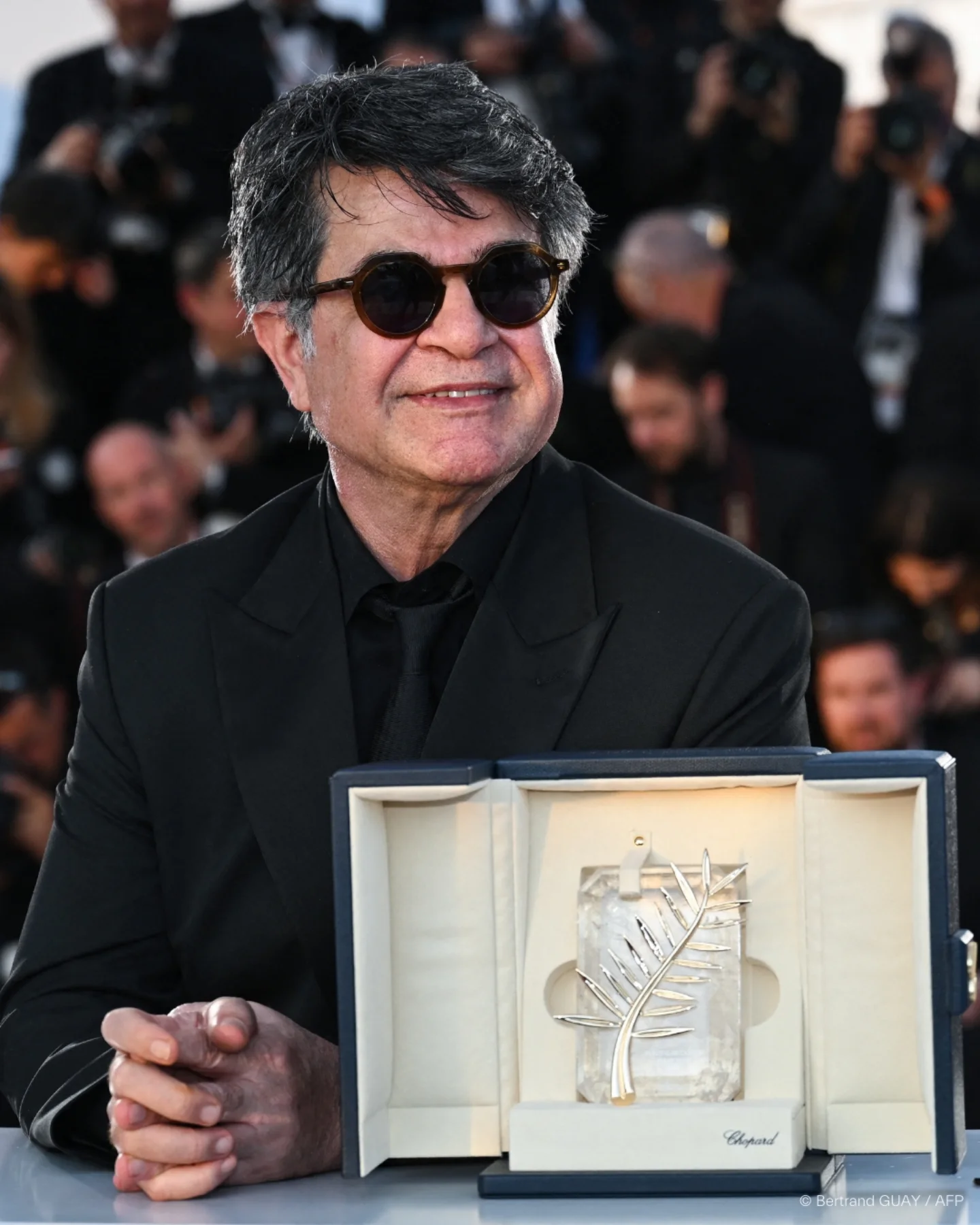 Hinh anh Cannes 2025 chứng kiến làn sóng những tác phẩm như những bản hồi ký xã hội, nơi ký ức cá nhân hòa quyện cùng ký ức tập thể, và nơi những cộng đồng bị lãng quên tìm thấy sự hiện diện trên màn ảnh. 2