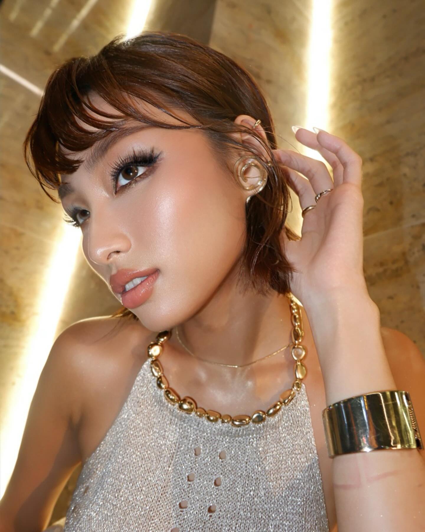 Hinh anh Tránh sử dụng kem che khuyết điểm quá sáng 2