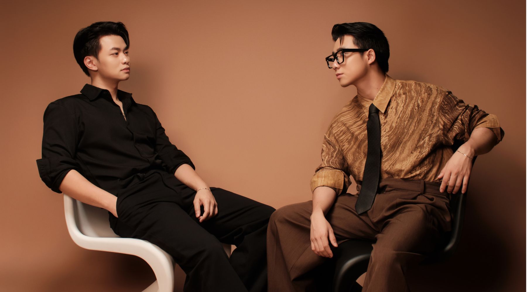 Digital Cover | The First Issue: Dual Vision - Ninh Dương Story