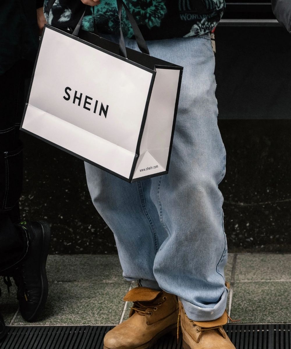 Hinh anh Tháng 5/2025, Shein – gã khổng lồ fast fashion Trung Quốc chính thức mở kho trung chuyển đầu tiên tại Việt Nam, với quy mô lên đến 15 hecta. 1